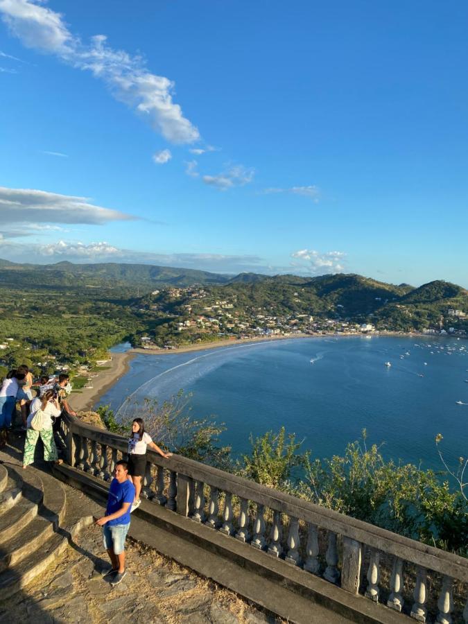 Looking Good Surf House San Juan Del Sur Hotel Ngoại thất bức ảnh